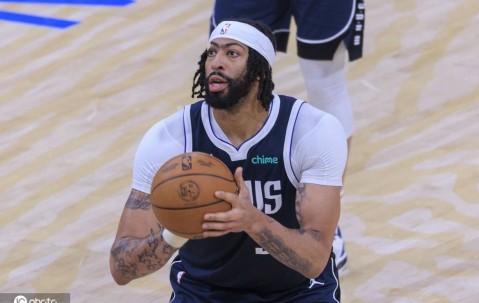 浓眉谈面对湖人:普通的常规赛 卢卡可能会有更多情绪