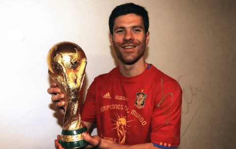 3年长约＋更衣室话语权！皇马变天！43岁少帅空降，姆巴佩成赢家