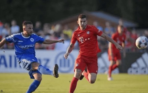 德甲天王山之战：莱比锡红牛主场筑墙，拜仁慕尼黑客场破局争冠