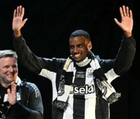 恭喜利物浦！1.5亿标王待官宣！正值巅峰，传射兼备，对标哈兰德