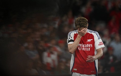 阿森纳队长遭怒批！枪迷：全场查无此人 塔帅该弃用他