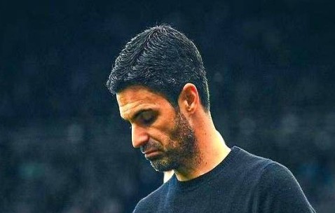 阿森纳真要摆烂送礼？图赫尔都笑了！别扯淡，这盘棋远没那么简单