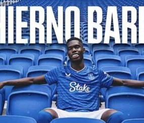 官方：埃弗顿从黄潜签下22岁前锋巴里，据悉费用3500万欧+浮动