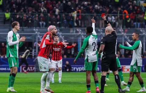 揭秘AC米兰根源混乱，特奥硬冲红牌葬送球队前程