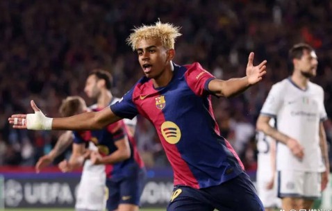 欧冠次回合悬念升温！巴萨两大核心强势归来：莱万替补待命，巴尔德首发在望