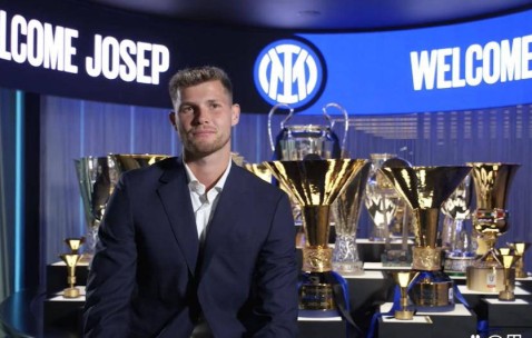 国米门神受伤，新门将何塞普-马丁内斯能否抓住机会？