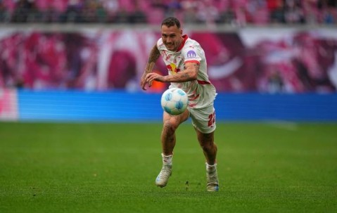 记者：劳姆今夏有超5000万欧的解约金条款，球员想有朝一日去英超